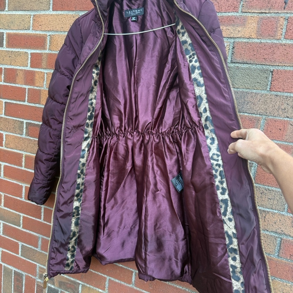 Laundry by Shelli Segal Women’s Plum Puffer Coat Jacket Cinched Waist Gold Zip - Picture 5 of 6